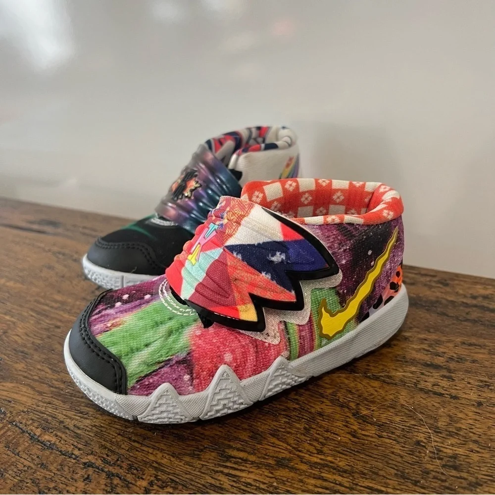 Nike Kybrid S2 Nike Sneakers in Pineapple